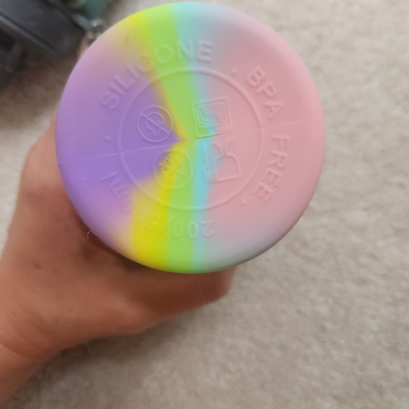 Colorful Collapsible Water Bottles, Flexible, Fun! - Picture 6 of 7